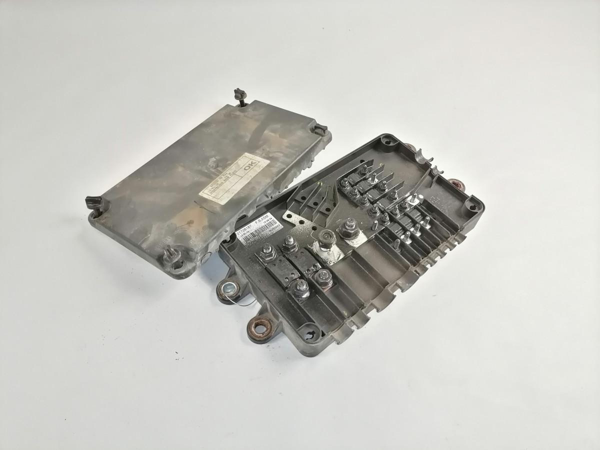 Volvo Fuse box 21728187 - Cầu chì cho Xe tải: hình 2 Volvo Fuse box 21728187 - Cầu chì cho Xe tải: hình 2