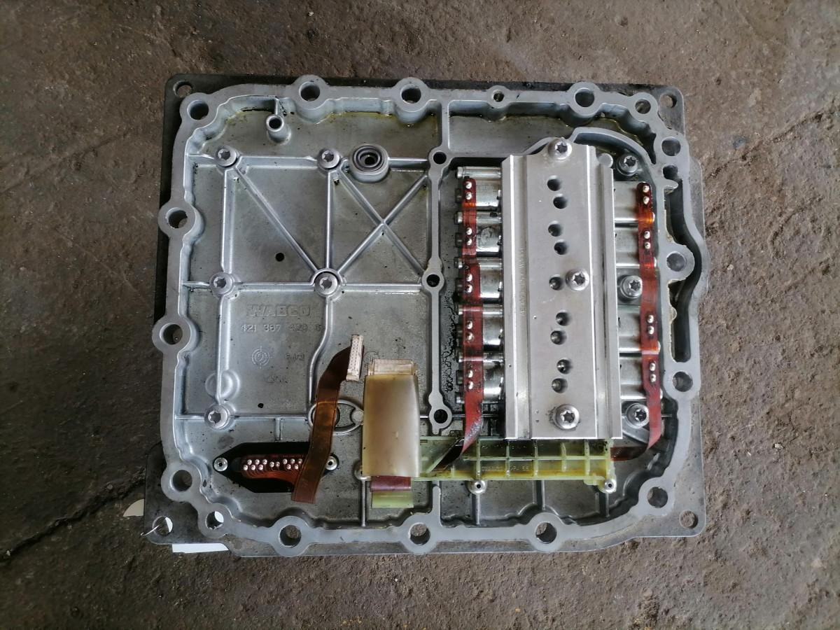 Volvo Gear control 4213674206 - Hộp số và các bộ phận cho Xe tải: hình 2 Volvo Gear control 4213674206 - Hộp số và các bộ phận cho Xe tải: hình 2