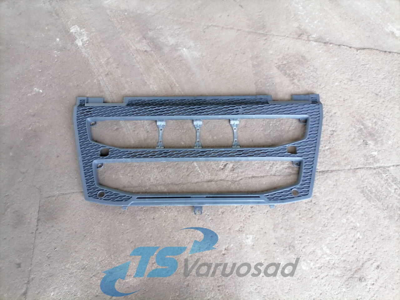 Volvo Grille panel 82491903 - Lưới tản nhiệt cho Xe tải: hình 1 Volvo Grille panel 82491903 - Lưới tản nhiệt cho Xe tải: hình 1
