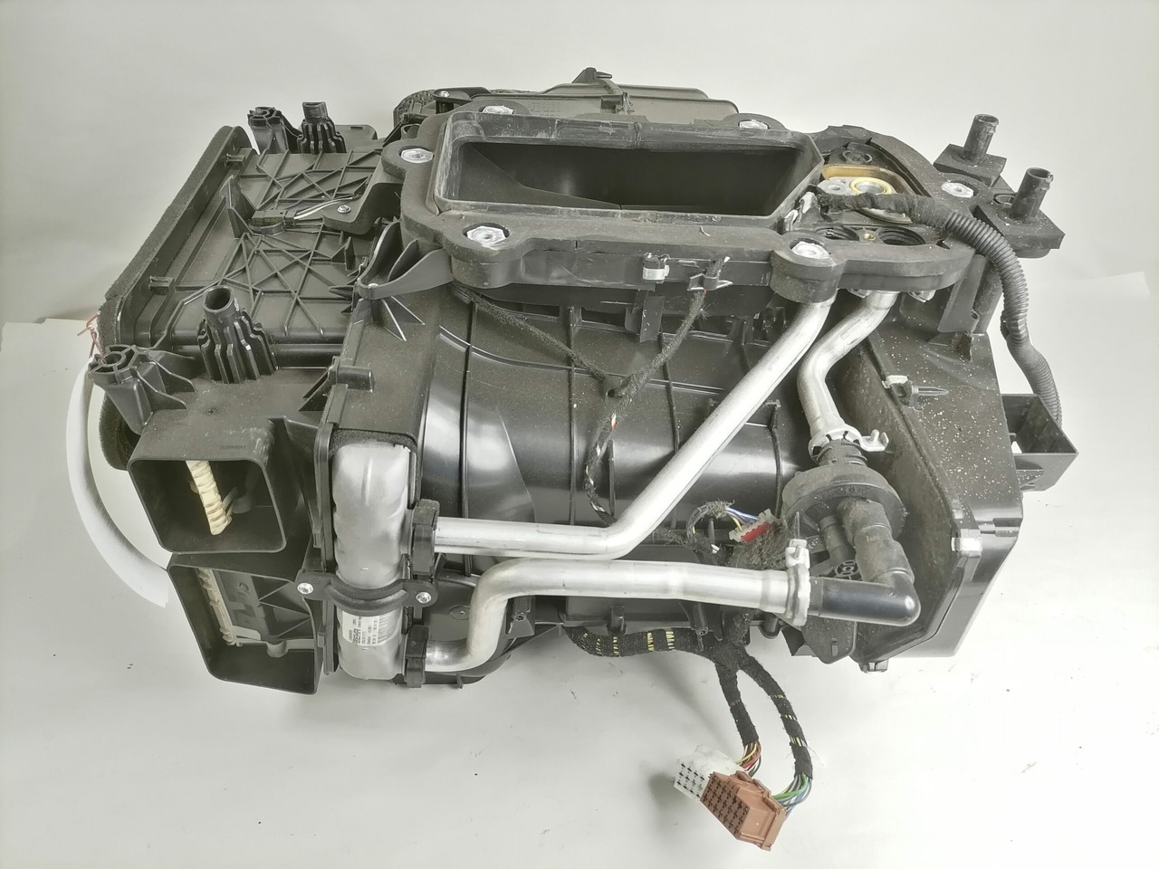 Phụ tùng chung cho Xe tải Volvo Heating unit 84164529: hình 9
