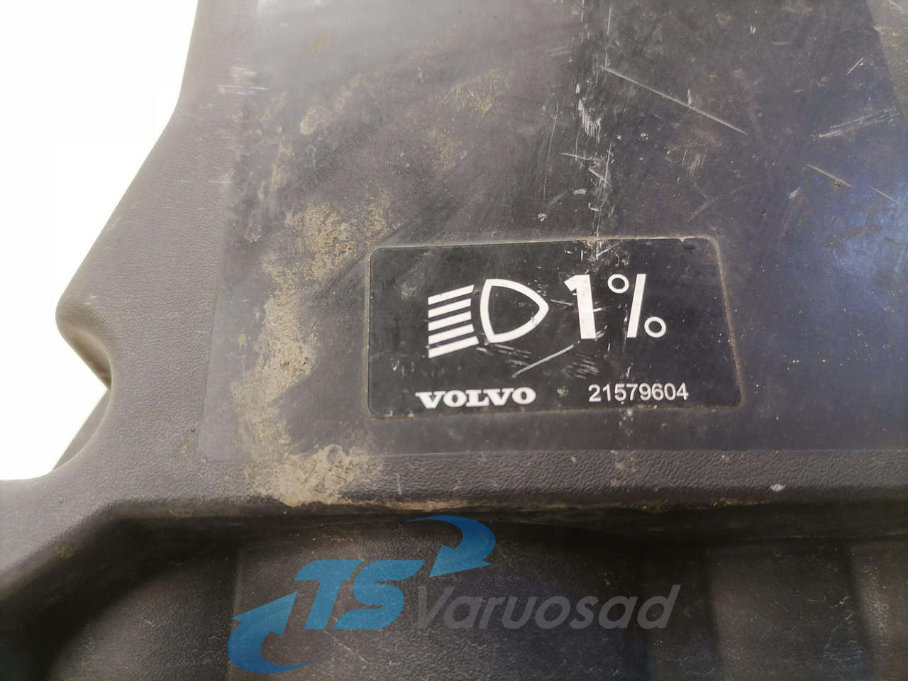 Volvo Kabiini juhtmestiku harukarp 84151222 - Cầu chì cho Xe tải: hình 3 Volvo Kabiini juhtmestiku harukarp 84151222 - Cầu chì cho Xe tải: hình 3