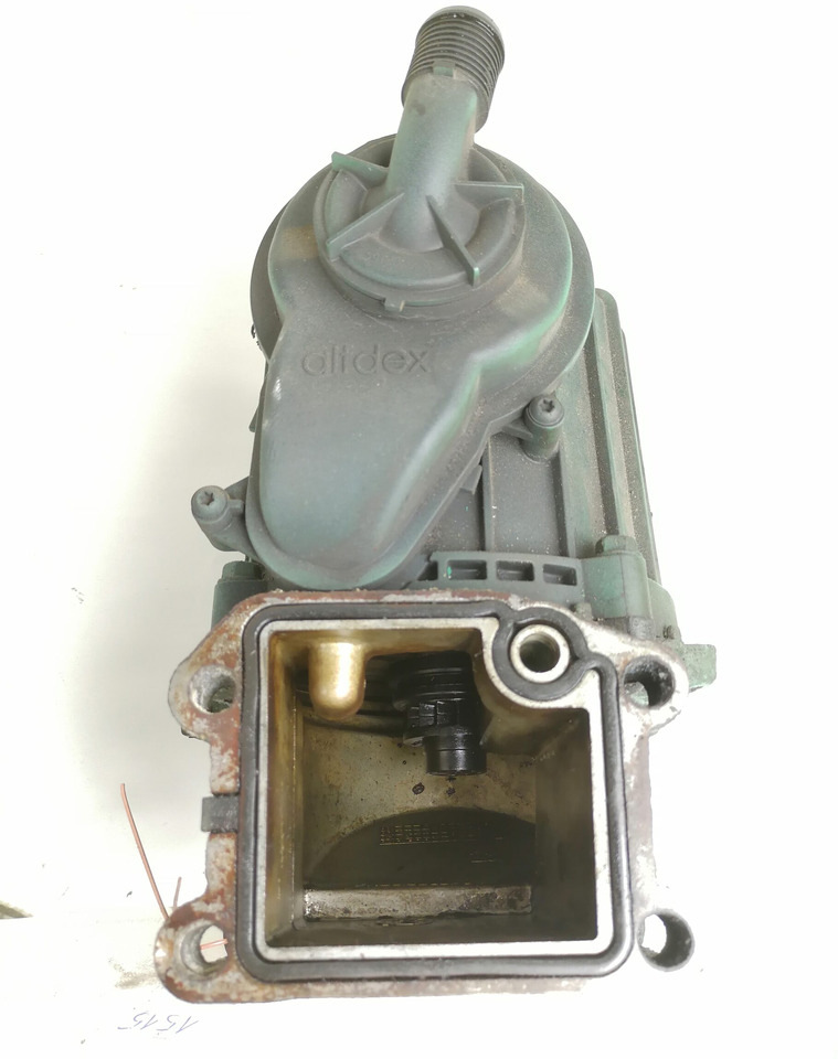 Volvo Karterituulutuse õliaurude separaator 21373007 - Các te cho Xe tải: hình 2 Volvo Karterituulutuse õliaurude separaator 21373007 - Các te cho Xe tải: hình 2