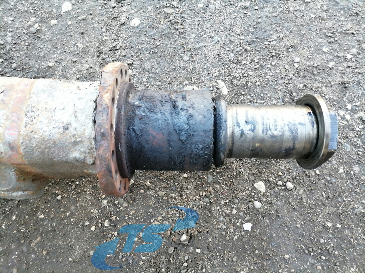 Volvo Rear axel housing 5600586556 - Trục và các bộ phận cho Xe tải: hình 4 Volvo Rear axel housing 5600586556 - Trục và các bộ phận cho Xe tải: hình 4