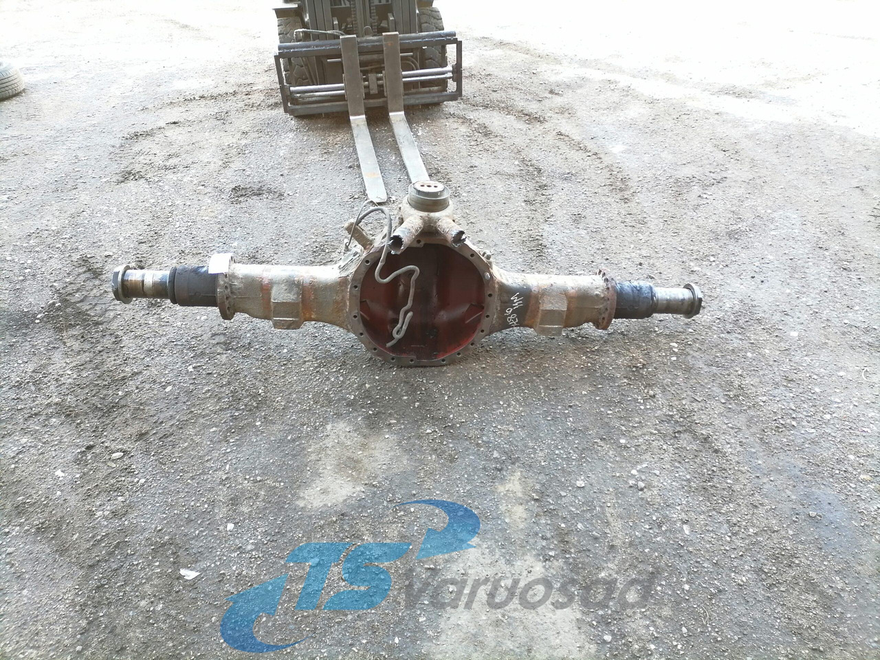 Volvo Rear axel housing 5600586556 - Trục và các bộ phận cho Xe tải: hình 1 Volvo Rear axel housing 5600586556 - Trục và các bộ phận cho Xe tải: hình 1
