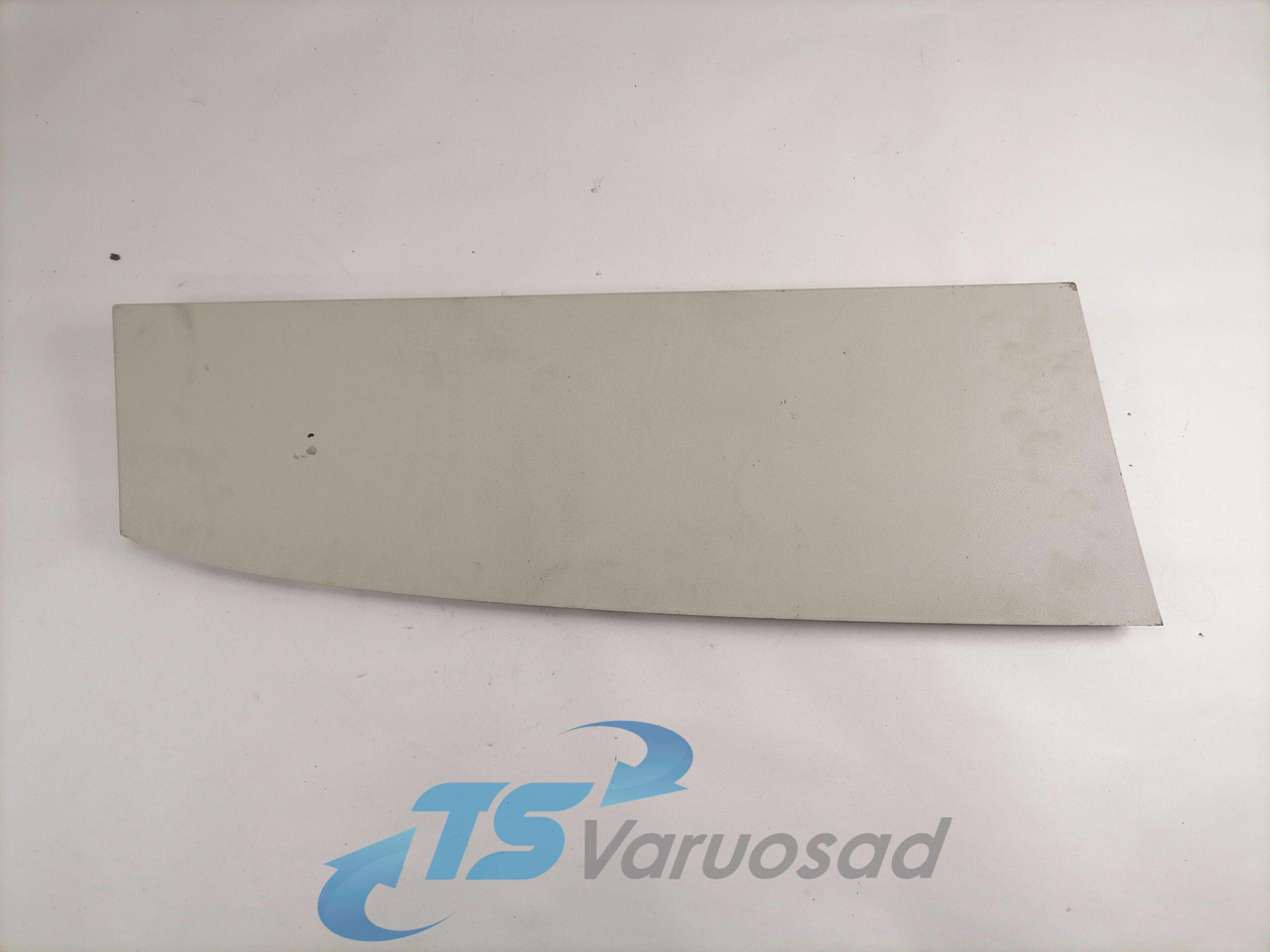 Volvo Salongi plastik 82269340 - Phụ tùng chung cho Xe tải: hình 1 Volvo Salongi plastik 82269340 - Phụ tùng chung cho Xe tải: hình 1