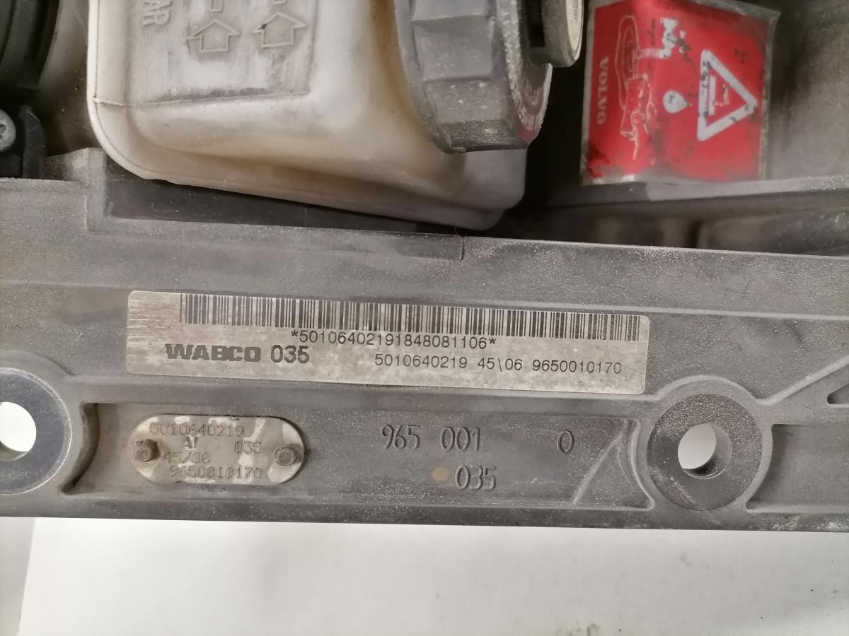 Volvo Siduri + piduri pedaalid 5010640219 - Hệ thống nhiên liệu cho Xe tải: hình 4 Volvo Siduri + piduri pedaalid 5010640219 - Hệ thống nhiên liệu cho Xe tải: hình 4