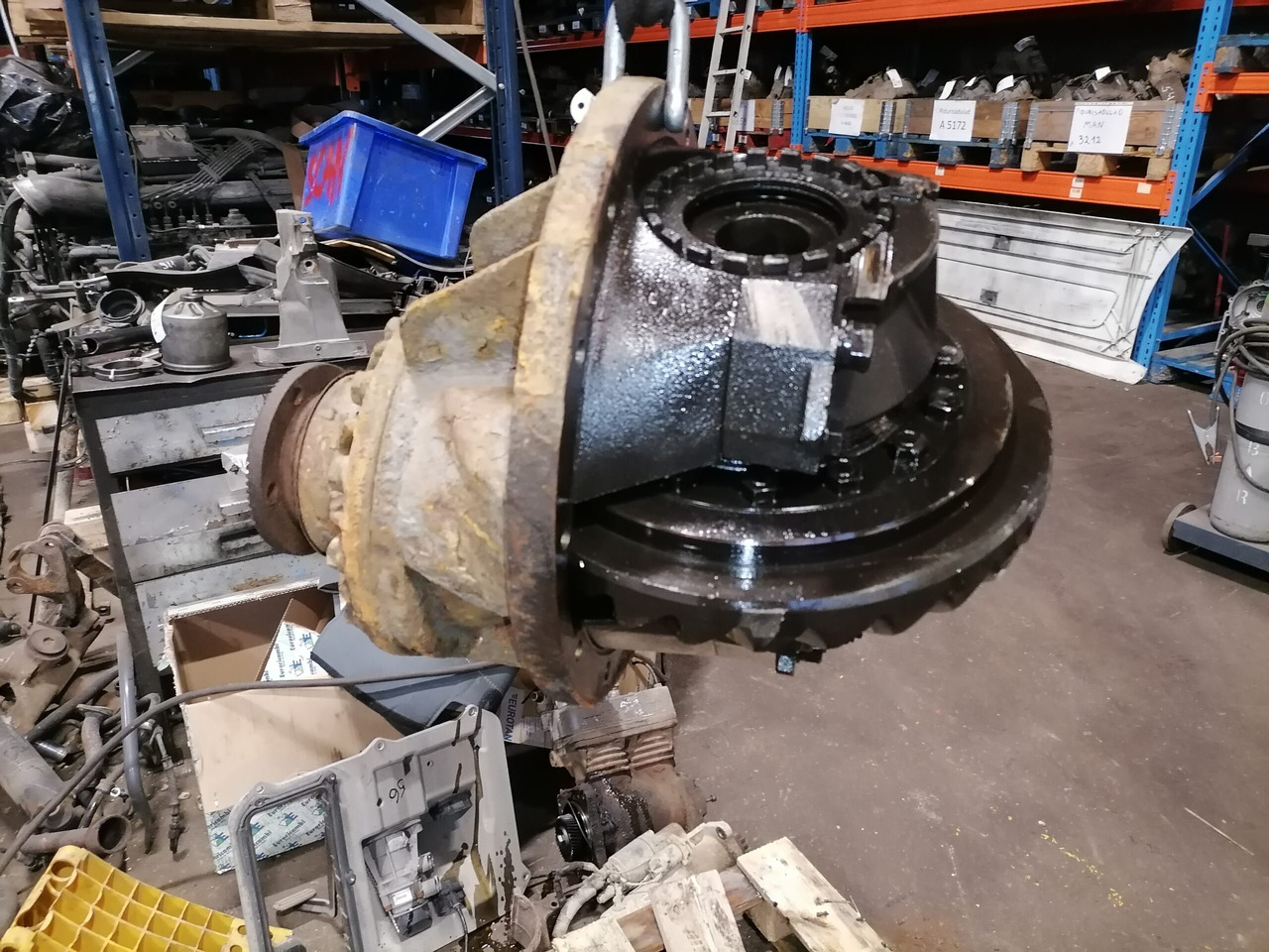 Volvo Volvo reduktor 3,10 RS1356SV/3,10 - Mô tơ di chuyển cho Xe tải: hình 1 Volvo Volvo reduktor 3,10 RS1356SV/3,10 - Mô tơ di chuyển cho Xe tải: hình 1