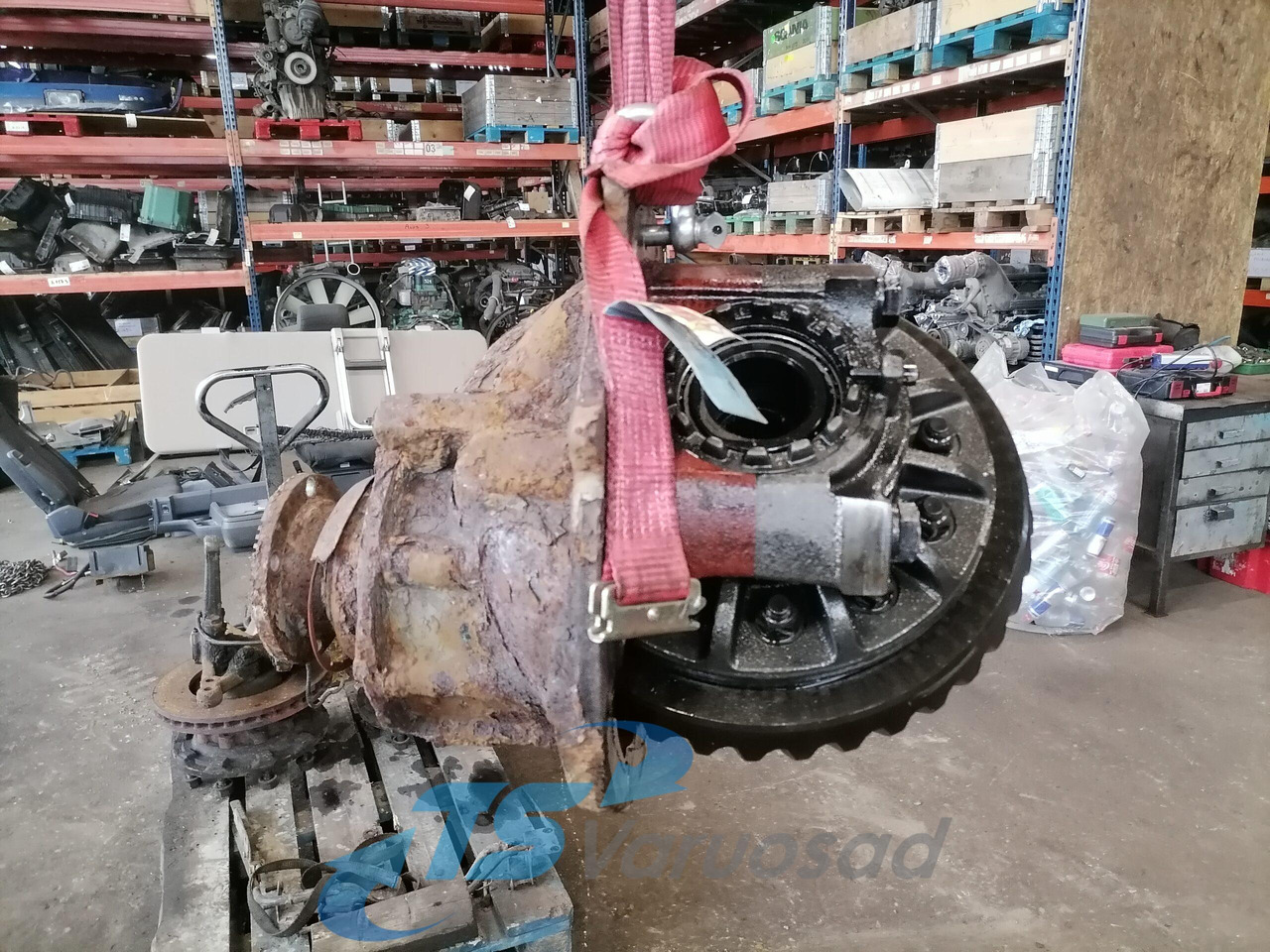 Volvo Volvo reduktor 3,9 RSS1125A - Mô tơ di chuyển cho Xe tải: hình 1 Volvo Volvo reduktor 3,9 RSS1125A - Mô tơ di chuyển cho Xe tải: hình 1