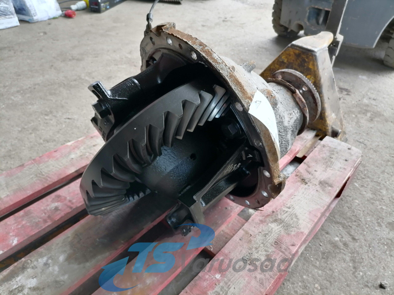 Volvo Volvo reduktor RSS1344C 4,11 RSS1344C - Mô tơ di chuyển cho Xe tải: hình 2 Volvo Volvo reduktor RSS1344C 4,11 RSS1344C - Mô tơ di chuyển cho Xe tải: hình 2