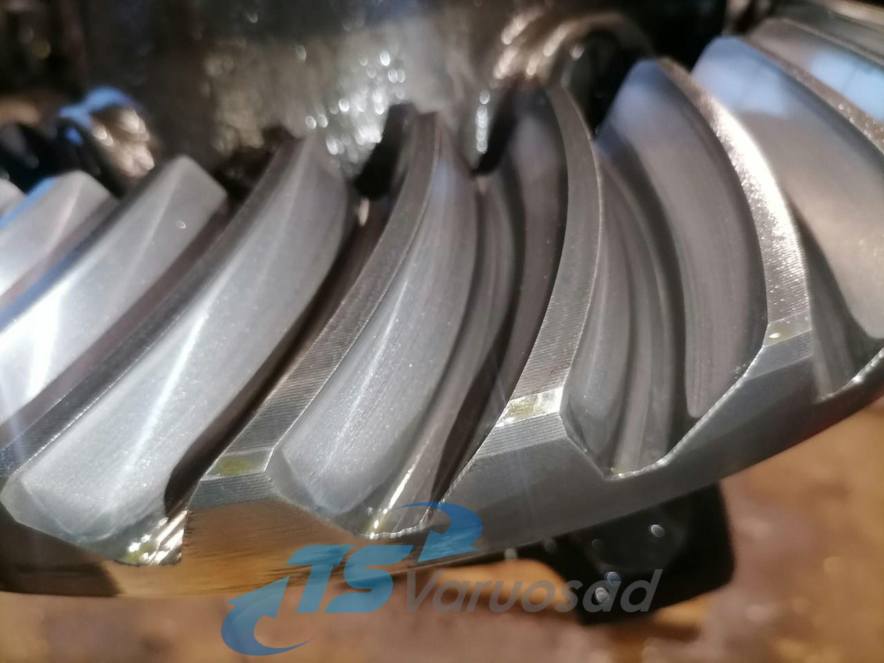 Volvo Volvo reduktor RSS1344D 2,47 21551082 - Mô tơ di chuyển cho Xe tải: hình 4 Volvo Volvo reduktor RSS1344D 2,47 21551082 - Mô tơ di chuyển cho Xe tải: hình 4