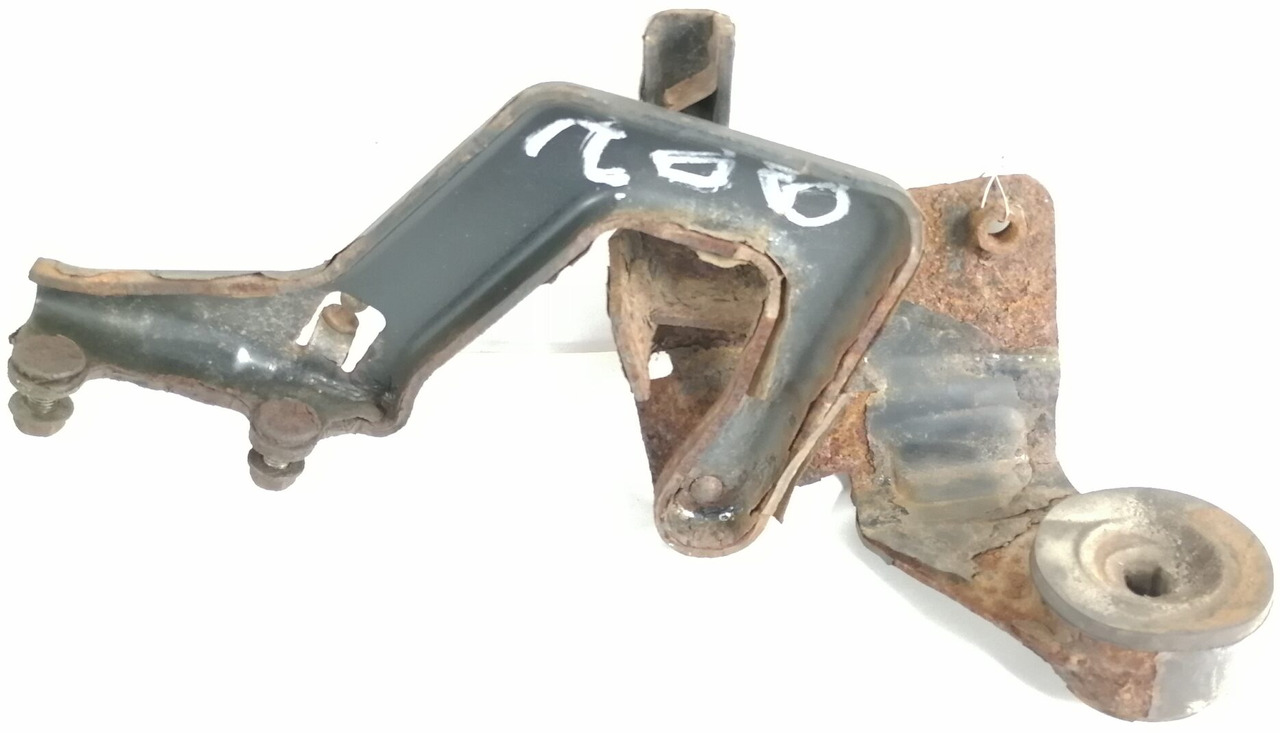 Volvo lower grille carrier hinge 20425955 - Lưới tản nhiệt cho Xe tải: hình 3 Volvo lower grille carrier hinge 20425955 - Lưới tản nhiệt cho Xe tải: hình 3