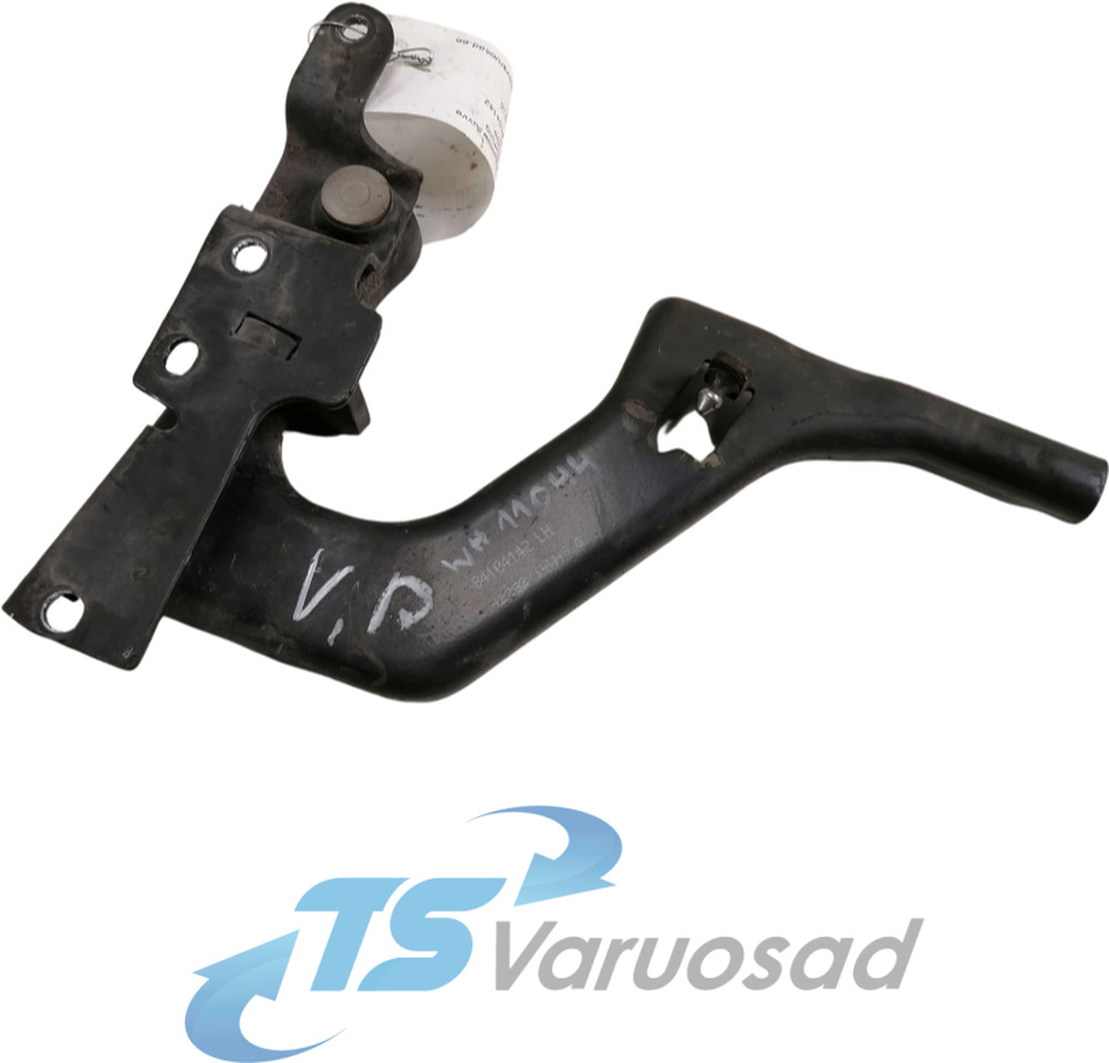 Volvo lower grille carrier hinge 84104142 - Lưới tản nhiệt cho Xe tải: hình 1 Volvo lower grille carrier hinge 84104142 - Lưới tản nhiệt cho Xe tải: hình 1