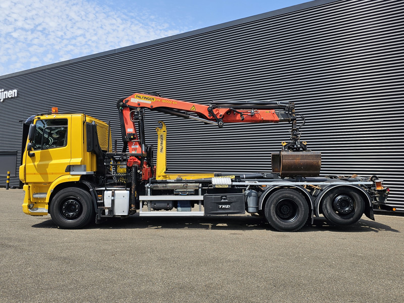 DAF CF 330 6x2-4 / PALFINGER CRANE + HOOKLIFT - Xe tải nâng móc, Xe cẩu tự hành: hình 3 DAF CF 330 6x2-4 / PALFINGER CRANE + HOOKLIFT - Xe tải nâng móc, Xe cẩu tự hành: hình 3