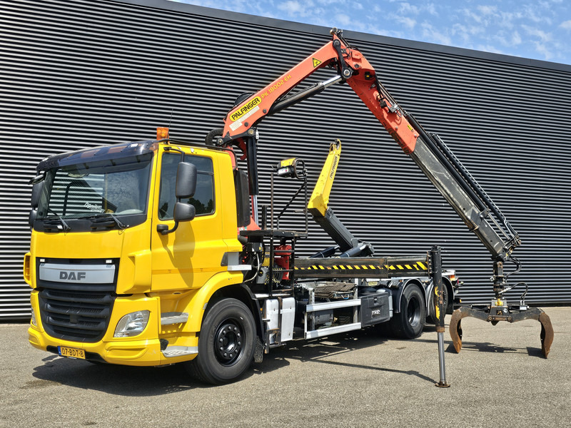 DAF CF 330 6x2-4 / PALFINGER CRANE + HOOKLIFT - Xe tải nâng móc, Xe cẩu tự hành: hình 2 DAF CF 330 6x2-4 / PALFINGER CRANE + HOOKLIFT - Xe tải nâng móc, Xe cẩu tự hành: hình 2