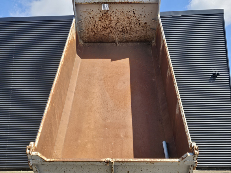 MAN TGA 26.440 / TIPPER - TRACTOR COMBI /6x4 / SPRING / BIG AXLE - Xe ben: hình 3 MAN TGA 26.440 / TIPPER - TRACTOR COMBI /6x4 / SPRING / BIG AXLE - Xe ben: hình 3