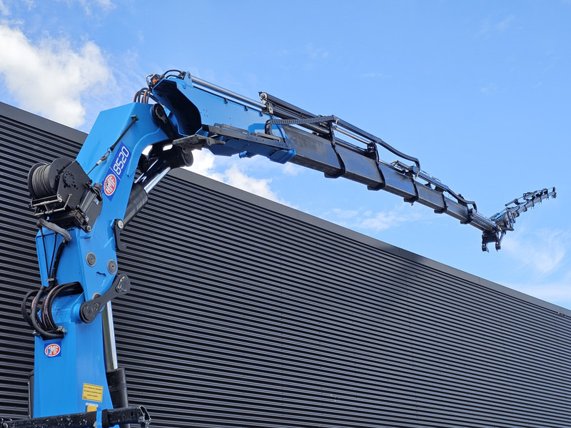 MAN TGX 35.480 8x4-4 / HMF 85 t/m + JIB / WINCH - Xe tải thùng lửng/ Phẳng, Xe cẩu tự hành: hình 5 MAN TGX 35.480 8x4-4 / HMF 85 t/m + JIB / WINCH - Xe tải thùng lửng/ Phẳng, Xe cẩu tự hành: hình 5