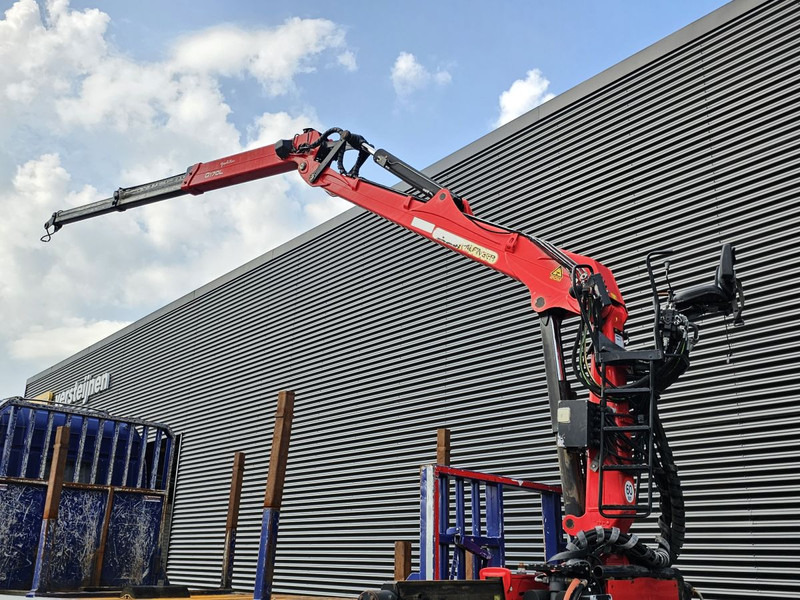 Scania G440 8x4 / RETARDER / PALFINGER-EPSILON CRANE - Xe cẩu tự hành: hình 3 Scania G440 8x4 / RETARDER / PALFINGER-EPSILON CRANE - Xe cẩu tự hành: hình 3
