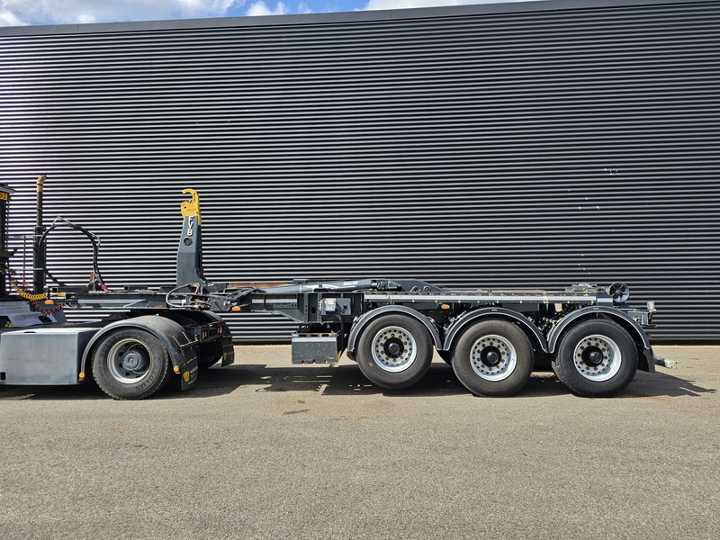Van Bouwel 25T HOOKLIFT / ABROLKIPPER / LIFT AXLE - Xe chở container/ Sơ mi rơ moóc hoán đổi thân: hình 4 Van Bouwel 25T HOOKLIFT / ABROLKIPPER / LIFT AXLE - Xe chở container/ Sơ mi rơ moóc hoán đổi thân: hình 4