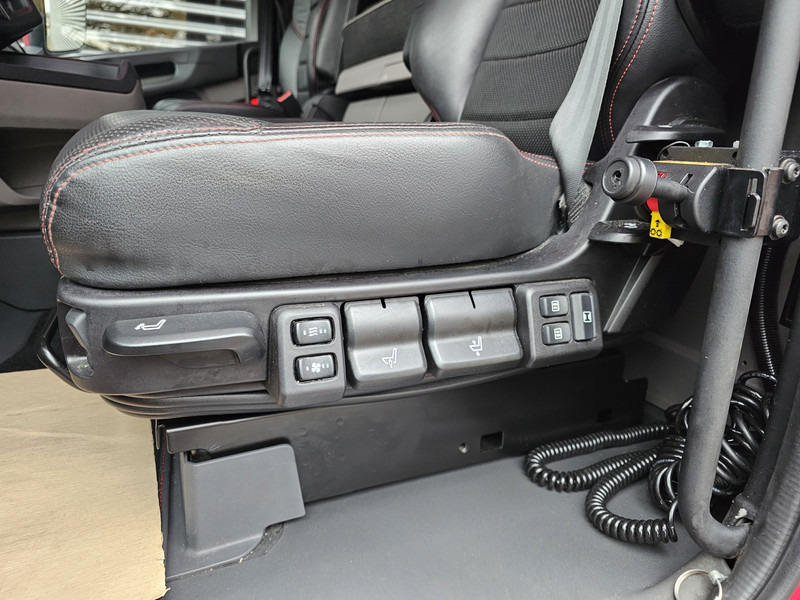 Xe đầu kéo Scania S660 V8 6x2/4 / RETARDER / HYDRAULIC / FULL AIR: hình 20 Xe đầu kéo Scania S660 V8 6x2/4 / RETARDER / HYDRAULIC / FULL AIR: hình 20