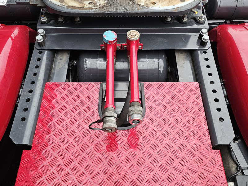 Xe đầu kéo Scania S660 V8 6x2/4 / RETARDER / HYDRAULIC / FULL AIR: hình 8 Xe đầu kéo Scania S660 V8 6x2/4 / RETARDER / HYDRAULIC / FULL AIR: hình 8