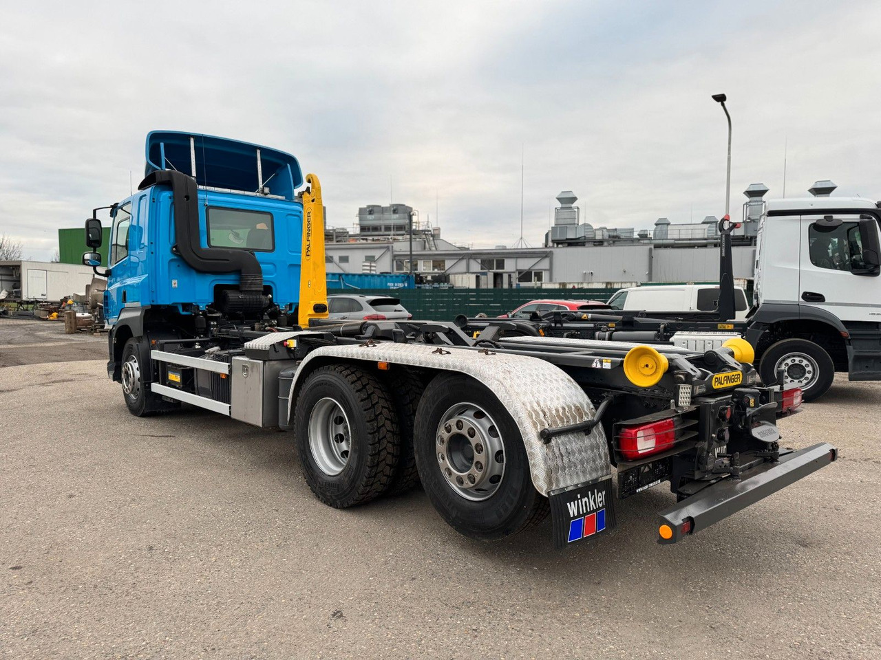 DAF CF 480 6X2 Abroller Funk 8 Stück neue Pirelli DAF CF 480 6X2 Abroller Funk 8 Stück neue Pirelli - Xe tải nâng móc: hình 3 DAF CF 480 6X2 Abroller Funk 8 Stück neue Pirelli DAF CF 480 6X2 Abroller Funk 8 Stück neue Pirelli - Xe tải nâng móc: hình 3