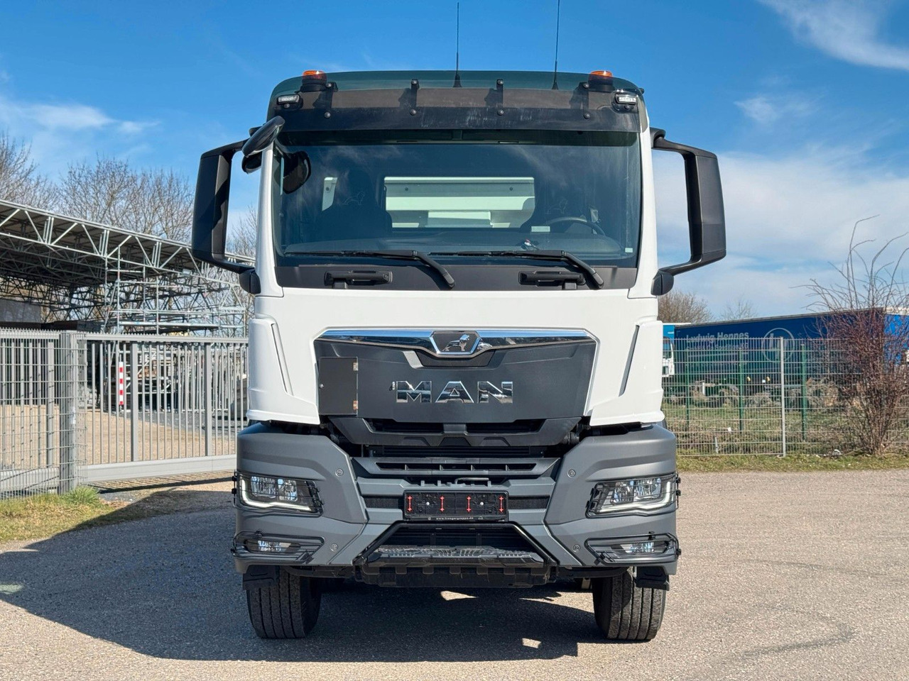 MAN 35.510 TGS Meiller P430 Thermomulde Top Zustand! - Xe ben: hình 4 MAN 35.510 TGS Meiller P430 Thermomulde Top Zustand! - Xe ben: hình 4