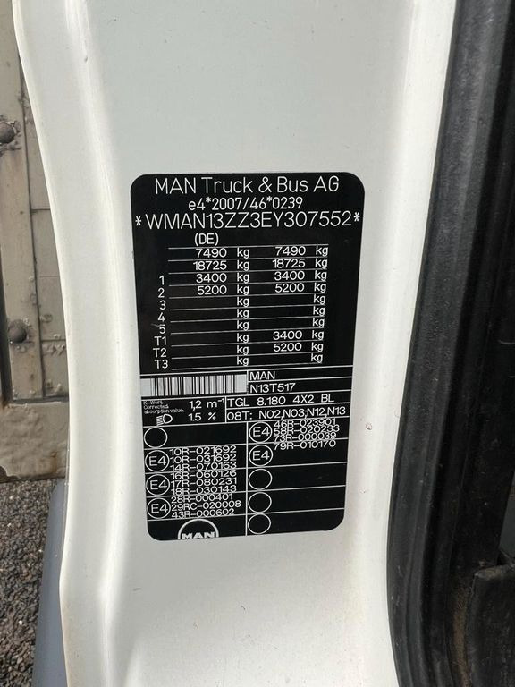 MAN 8.180 4X2 offene Pritsche MAN 8.180 4X2 offene Pritsche - Xe tải nhỏ phẳng: hình 3 MAN 8.180 4X2 offene Pritsche MAN 8.180 4X2 offene Pritsche - Xe tải nhỏ phẳng: hình 3