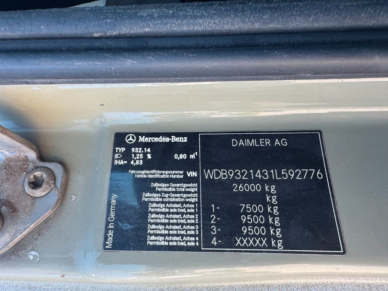 Mercedes-Benz 2644 6X4 VDL Abroller mit 3,90 Radstand Blatt BL - Xe tải nâng móc: hình 3 Mercedes-Benz 2644 6X4 VDL Abroller mit 3,90 Radstand Blatt BL - Xe tải nâng móc: hình 3