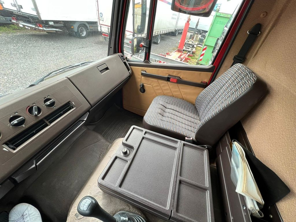 Mercedes-Benz 814 4X2 Pritsche & Plane Oldtimer - Xe tải thùng mui bạt: hình 3 Mercedes-Benz 814 4X2 Pritsche & Plane Oldtimer - Xe tải thùng mui bạt: hình 3