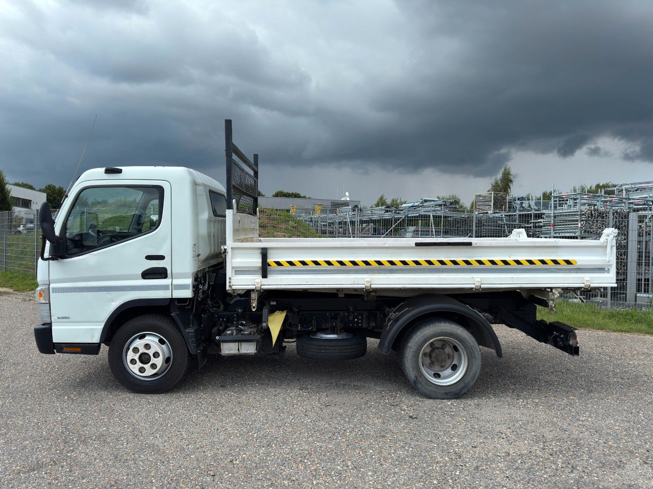 Mitsubishi 7C15 Fuso Canter 4x2 mit Meiller 3S. Kipper - Xe ben nhỏ: hình 5 Mitsubishi 7C15 Fuso Canter 4x2 mit Meiller 3S. Kipper - Xe ben nhỏ: hình 5