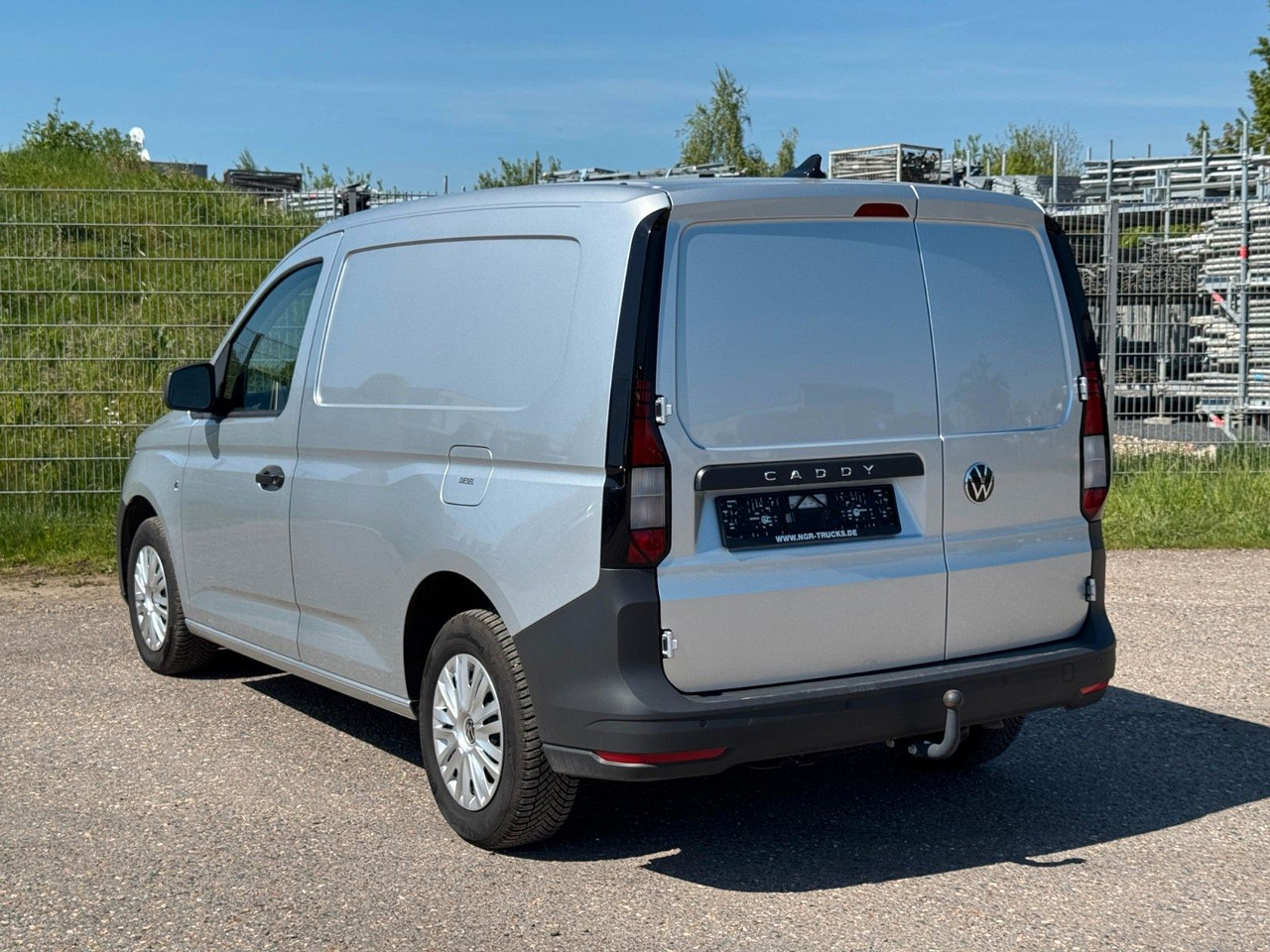 Volkswagen Caddy 4x2 | Klima | AHK | PDC | Spurhalteass. - Xe van chở khách: hình 3 Volkswagen Caddy 4x2 | Klima | AHK | PDC | Spurhalteass. - Xe van chở khách: hình 3