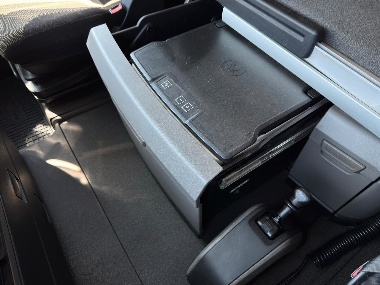 Xe đầu kéo MAN 18.460 4x2 Kipphydr. | Standheiz. | Top Zustand: hình 16 Xe đầu kéo MAN 18.460 4x2 Kipphydr. | Standheiz. | Top Zustand: hình 16