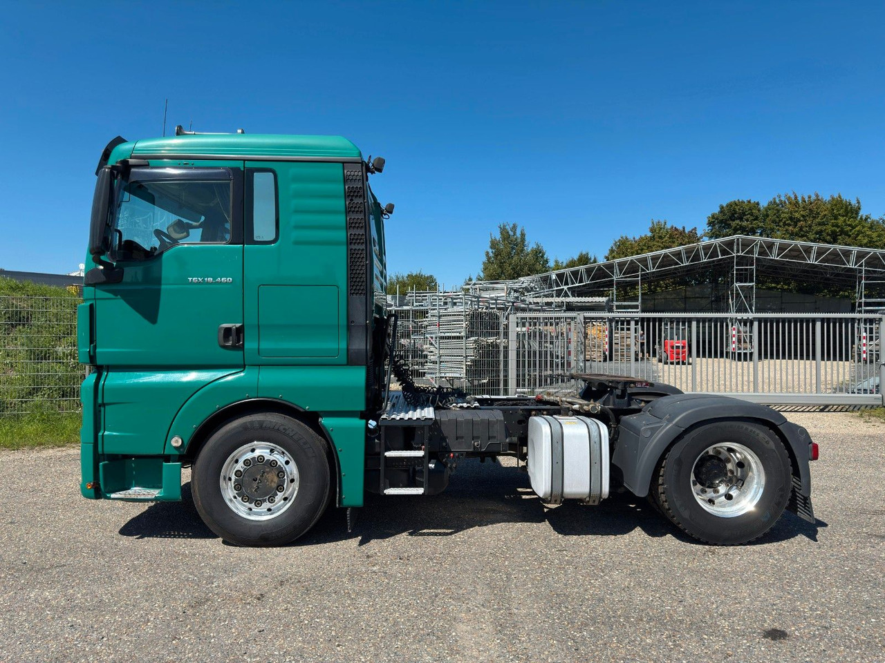 Xe đầu kéo MAN 18.460 4x2 Kipphydr. | Standheiz. | Top Zustand: hình 8 Xe đầu kéo MAN 18.460 4x2 Kipphydr. | Standheiz. | Top Zustand: hình 8