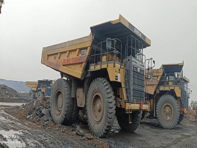CAT 777E - Xe ben cứng/ Xe chở đá: hình 4 CAT 777E - Xe ben cứng/ Xe chở đá: hình 4