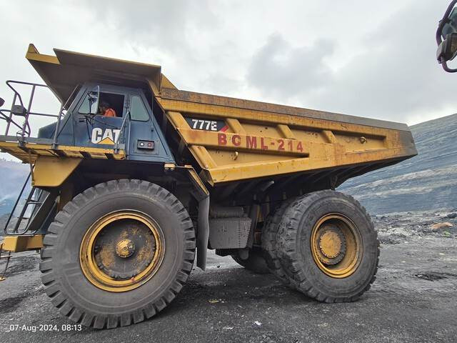CAT 777E - Xe ben cứng/ Xe chở đá: hình 1 CAT 777E - Xe ben cứng/ Xe chở đá: hình 1