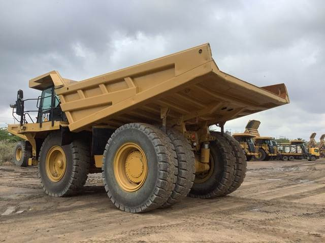 CAT 777F - Xe ben cứng/ Xe chở đá: hình 2 CAT 777F - Xe ben cứng/ Xe chở đá: hình 2