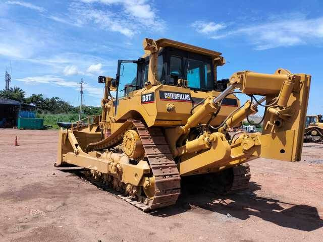 CAT D8T - Máy ủi: hình 4 CAT D8T - Máy ủi: hình 4