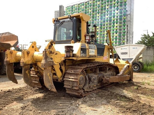 Komatsu D85EX-15 - Máy ủi: hình 3 Komatsu D85EX-15 - Máy ủi: hình 3