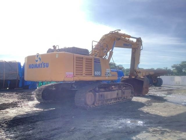 Komatsu PC600-8 - Máy xúc bánh xích: hình 3 Komatsu PC600-8 - Máy xúc bánh xích: hình 3