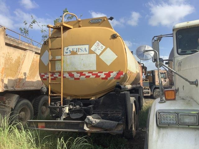 MAN 33.414-V20 - Xe bồn: hình 3 MAN 33.414-V20 - Xe bồn: hình 3