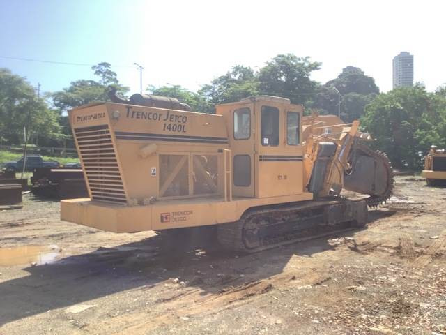 Trencor 1400L - Máy đào hào: hình 3 Trencor 1400L - Máy đào hào: hình 3