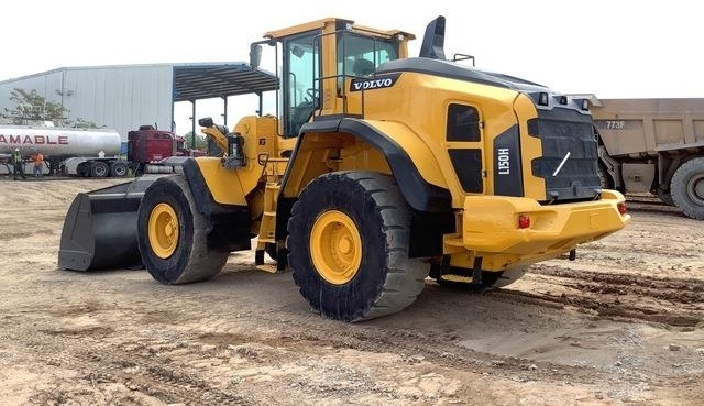 Volvo L150H - Máy xúc lật bánh lốp: hình 2 Volvo L150H - Máy xúc lật bánh lốp: hình 2