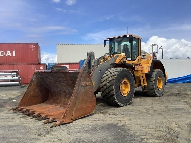 Volvo L220H - Máy xúc lật bánh lốp: hình 1 Volvo L220H - Máy xúc lật bánh lốp: hình 1