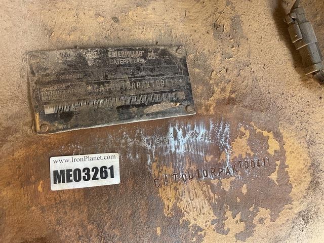 CAT D10R - Máy ủi: hình 5 CAT D10R - Máy ủi: hình 5