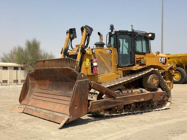 CAT D8R - Máy ủi: hình 1 CAT D8R - Máy ủi: hình 1