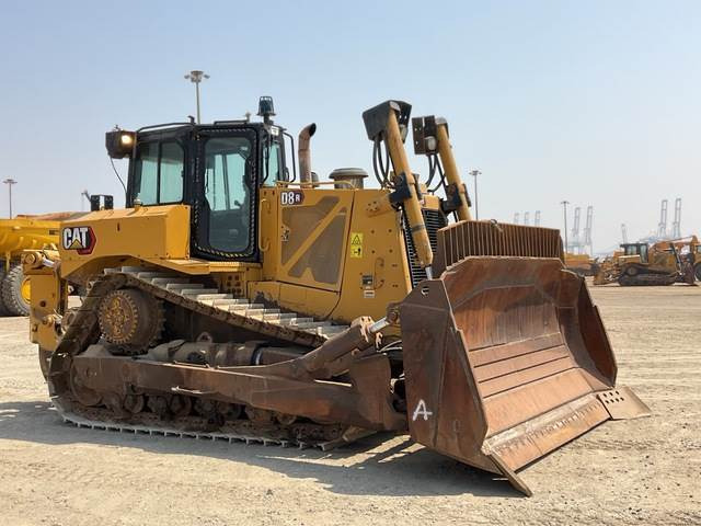 CAT D8R - Máy ủi: hình 4 CAT D8R - Máy ủi: hình 4