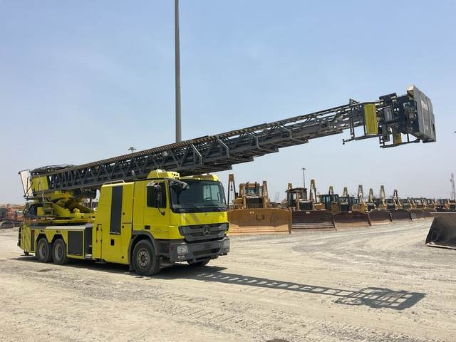 Mercedes-Benz Actros 2641 - Xe tải cứu hỏa: hình 4 Mercedes-Benz Actros 2641 - Xe tải cứu hỏa: hình 4