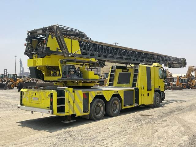 Mercedes-Benz Actros 2641 - Xe tải cứu hỏa: hình 3 Mercedes-Benz Actros 2641 - Xe tải cứu hỏa: hình 3