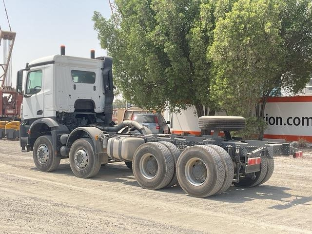 Mercedes-Benz Arocs 4240 - Xe tải khung gầm: hình 2 Mercedes-Benz Arocs 4240 - Xe tải khung gầm: hình 2