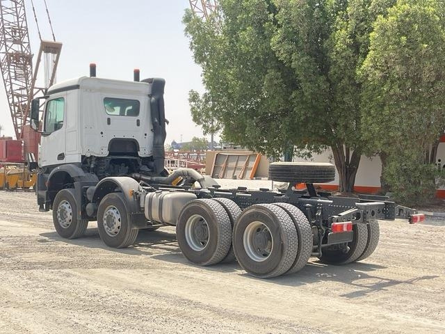 Mercedes-Benz Arocs 4240 - Xe tải khung gầm: hình 2 Mercedes-Benz Arocs 4240 - Xe tải khung gầm: hình 2